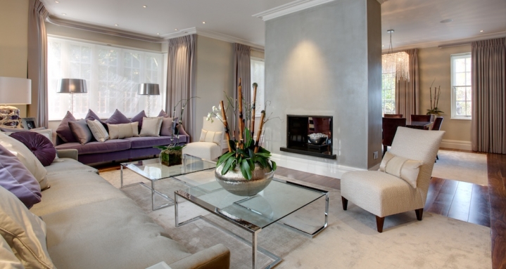 Formal living room with in-ceiling Bowers & Wilkins loudspeakers Formal living room with in-ceiling Bowers & Wilkins loudspeakers